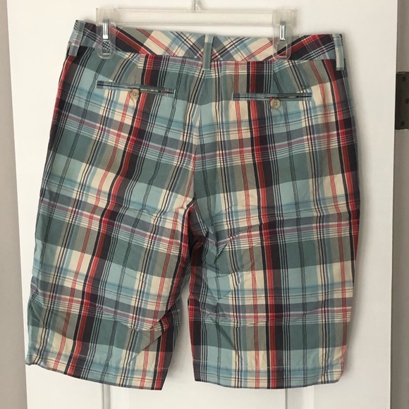 Perfect condition Tommy Hilfiger Bermuda shorts - Picture 3 of 4